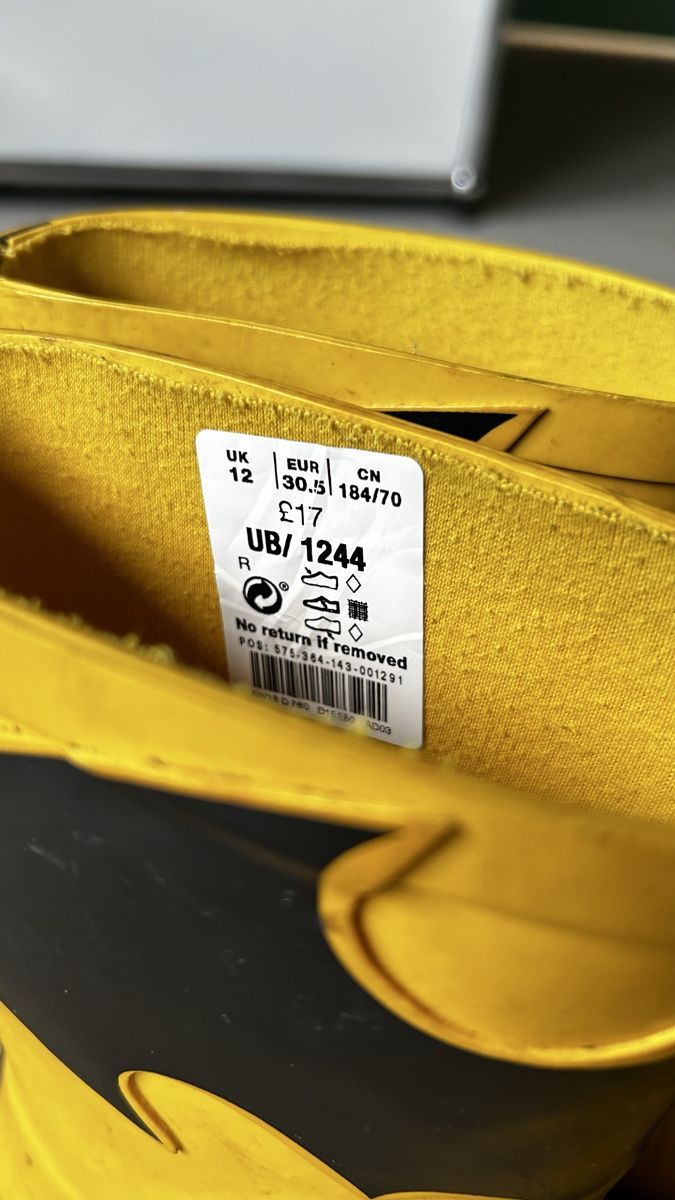 Scarpe per ragazzi: Batman Gummistiefel, Grösse 30.5 – Usato da Schaffhausen venduto da Alinas-Kinderwelt 2