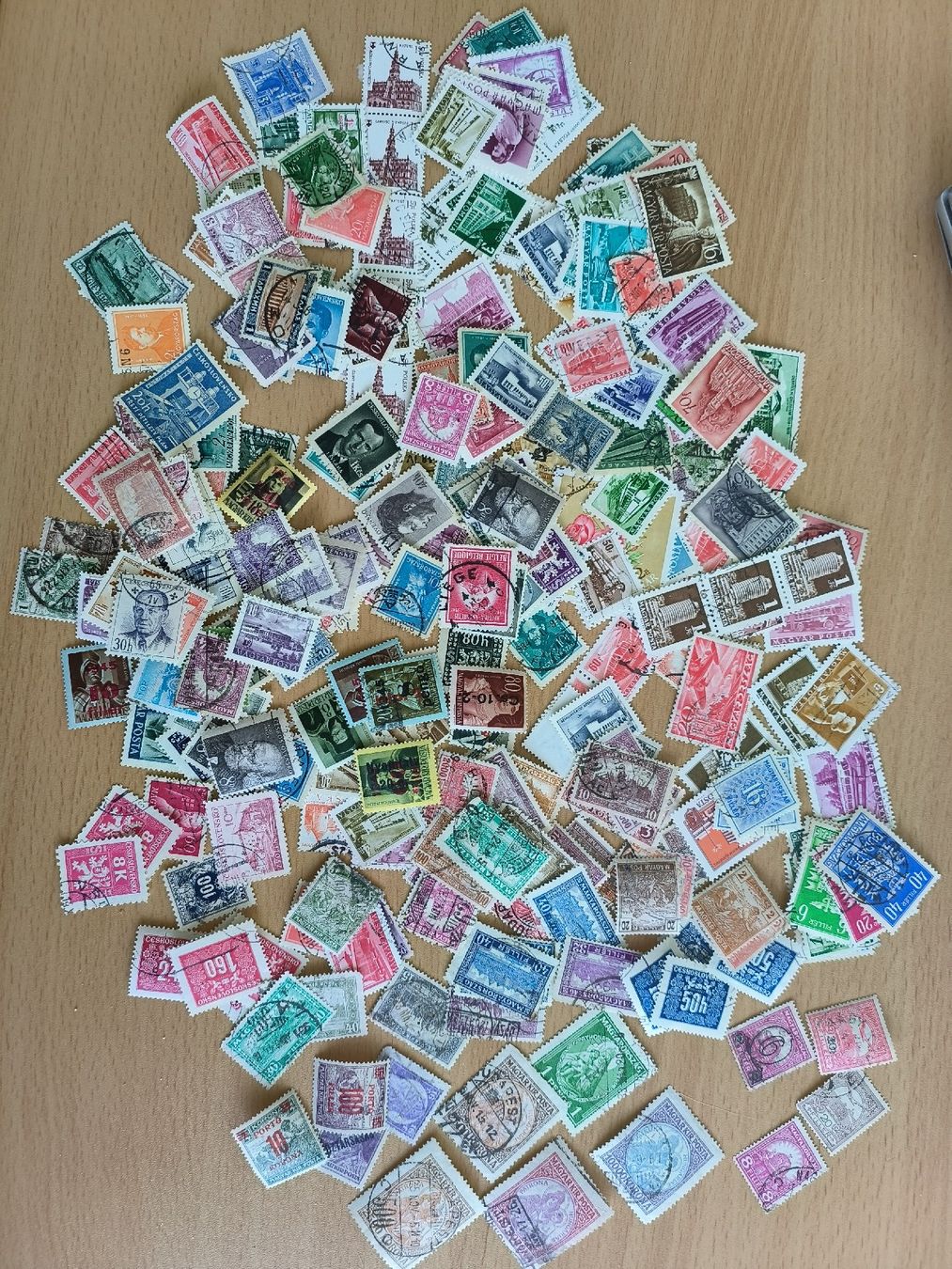 Tutti i francobolli: Briefmarken Sammlung Ungarisch – Usato da Aesch BL venduto da Machsbesser