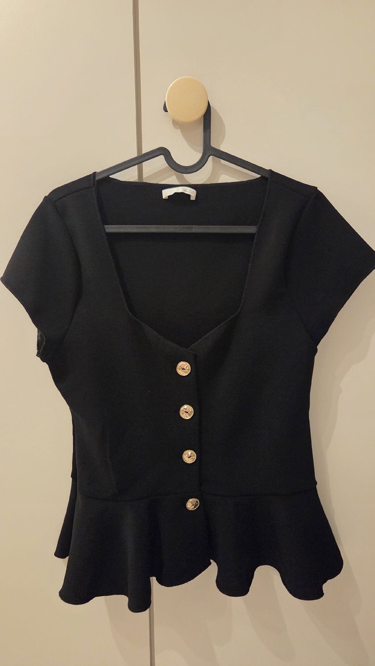 Zara Tops: Shirt Zara – Neu (gemäss Beschreibung) aus Unterkulm von Manubasso
