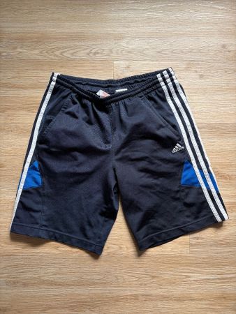 Short Adidas, taille M (voir description)