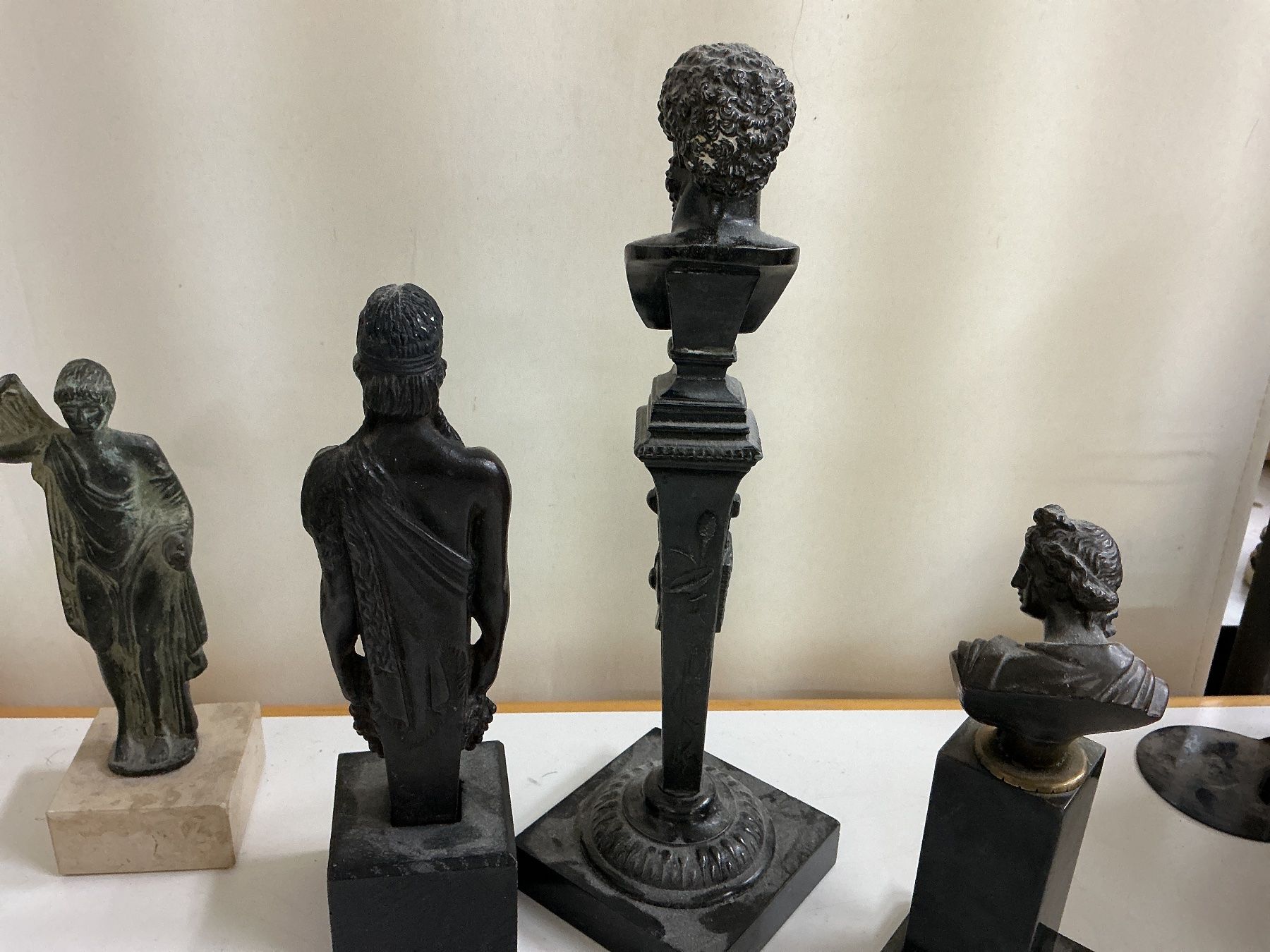 Skulpturen & Statuen: 4 kleine Statuen – Gebraucht aus Bern von vielerart 3