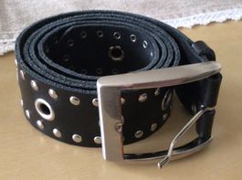 Gürtel Schwarz Nieten Damen Grösse M gebraucht