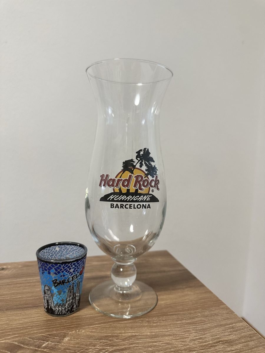 Hard Rock Cafe Bicchieri: Hard Rock Hurricane Glas + Schnapsglas Barcelona – Nuovo (secondo la descrizione) da Brüttisellen venduto da naz_5wdh