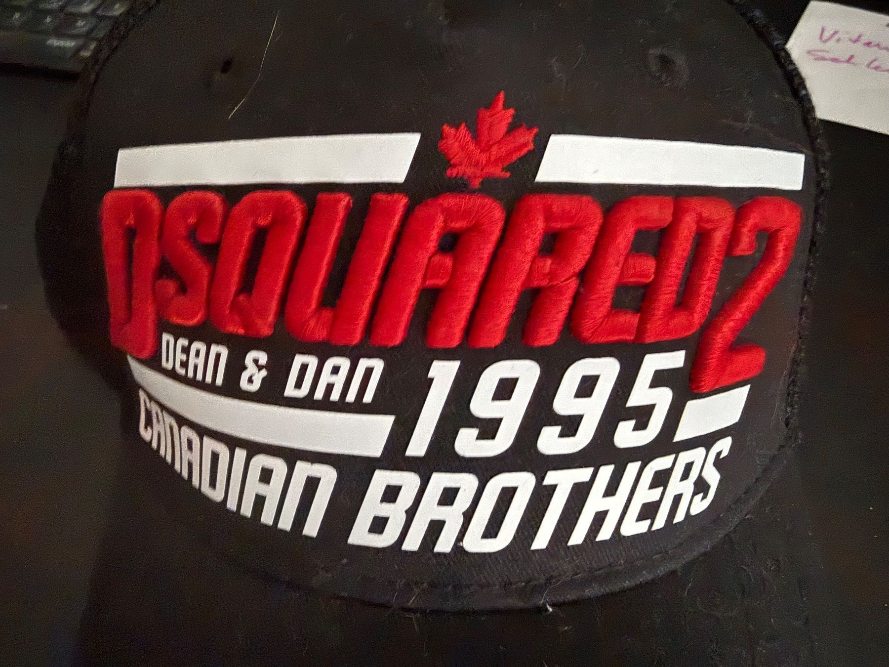 Sonstige Kleidung & Accessoires: Dsquared Cap – Gebraucht aus Bettlach von Mrsdelux 1