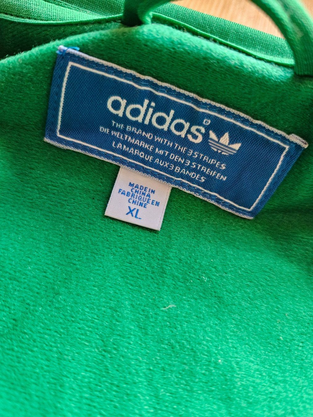 Adidas Giacche: Jacke adidas Grösse XL retro – Usato da Hägglingen venduto da United-Village-Trade 4