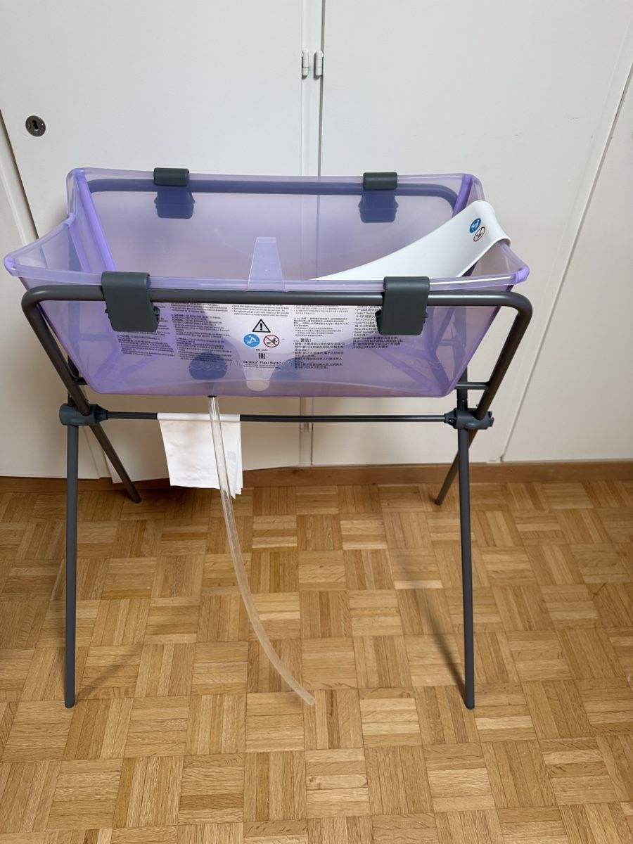 Stokke Vasche da bagno: Stokke Flexi Bath inkl. Ständer und newborn insert  – Usato da Oberrieden venduto da edikk 1