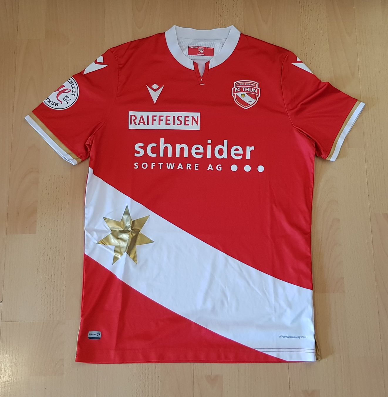 Canottiere & Pantaloni: FC Thun Macron Trikot, 2019/2010, Grosse M – Usato da Le Mouret venduto da Pantini