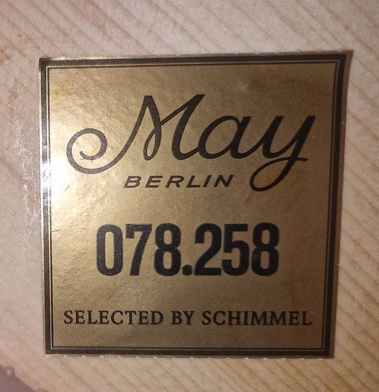 Strumenti musicali: Klavier May Berlin by Schimmel  – Usato da Luzern venduto da lambkin95 1