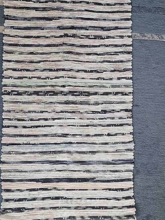 Teppiche: Teppich – Gebraucht aus Effretikon von Zebra37 2