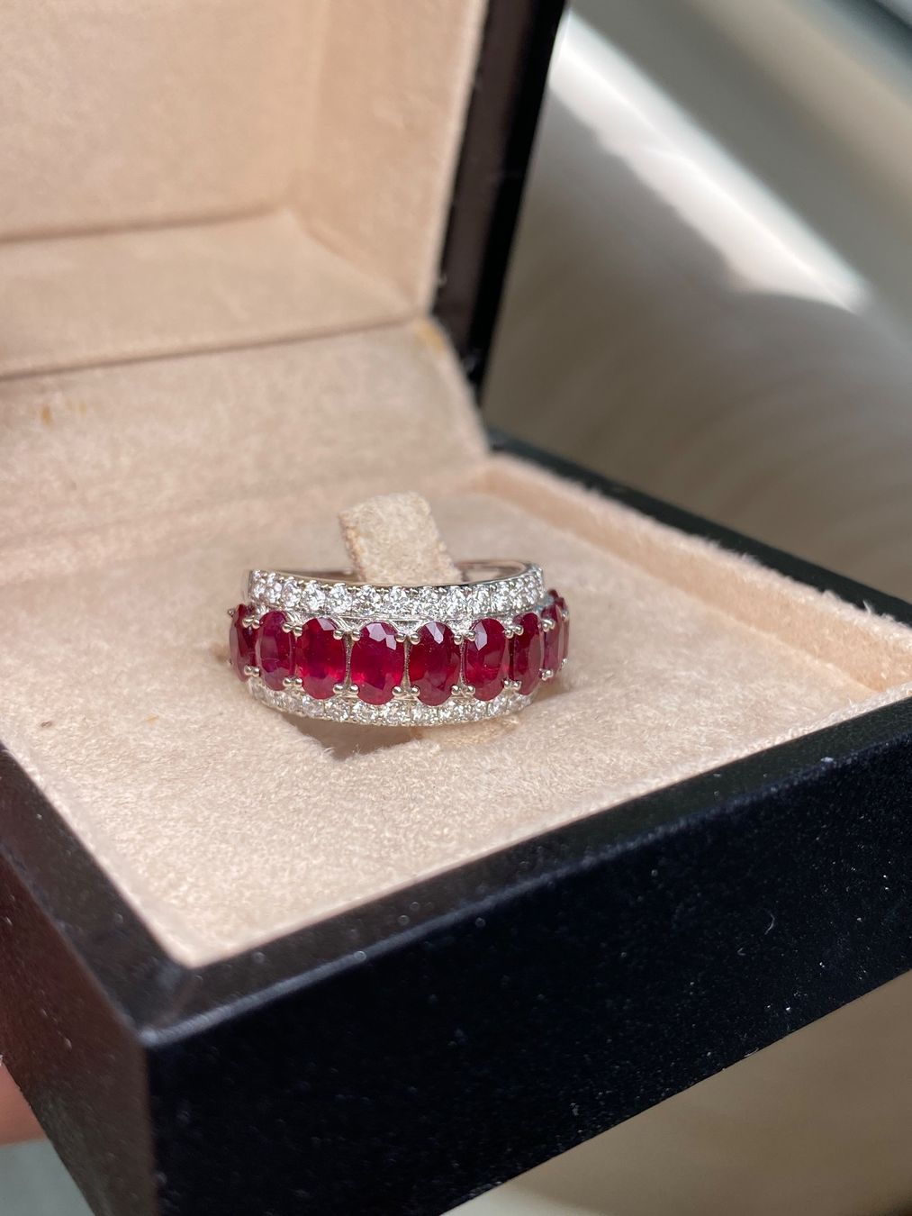 Anelli: Einzigartiger Rubin Ring/18k/Diamanten – Nuovo e nell'imballaggio originale da Sarnen venduto da Yingsperlen1