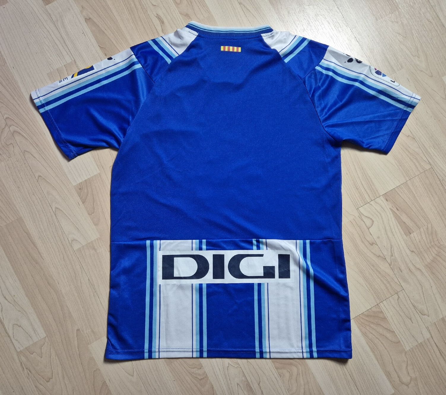 Canottiere & Pantaloni: RCD Espanyol 22/23 Trikot Grösse M – Usato da St. Gallen venduto da CaliSunshine 1