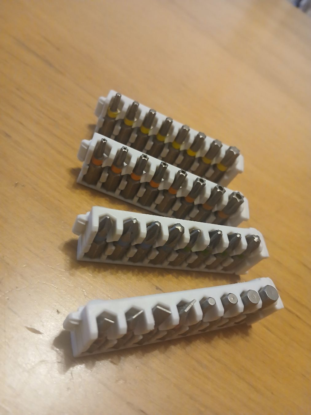 Bosch Alle Werkzeuge: embouts bosch neufs – Neu und originalverpackt aus Fribourg von Desch 2