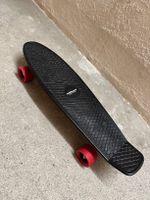 Skateboard mit roten Rädern - neu!