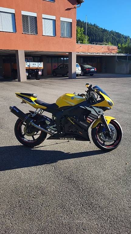 Yamaha Strada: Yamaha YZF R6 RJ05 – Usato da Aeschlen b. Oberdiessbach venduto da pix_2nwv 2
