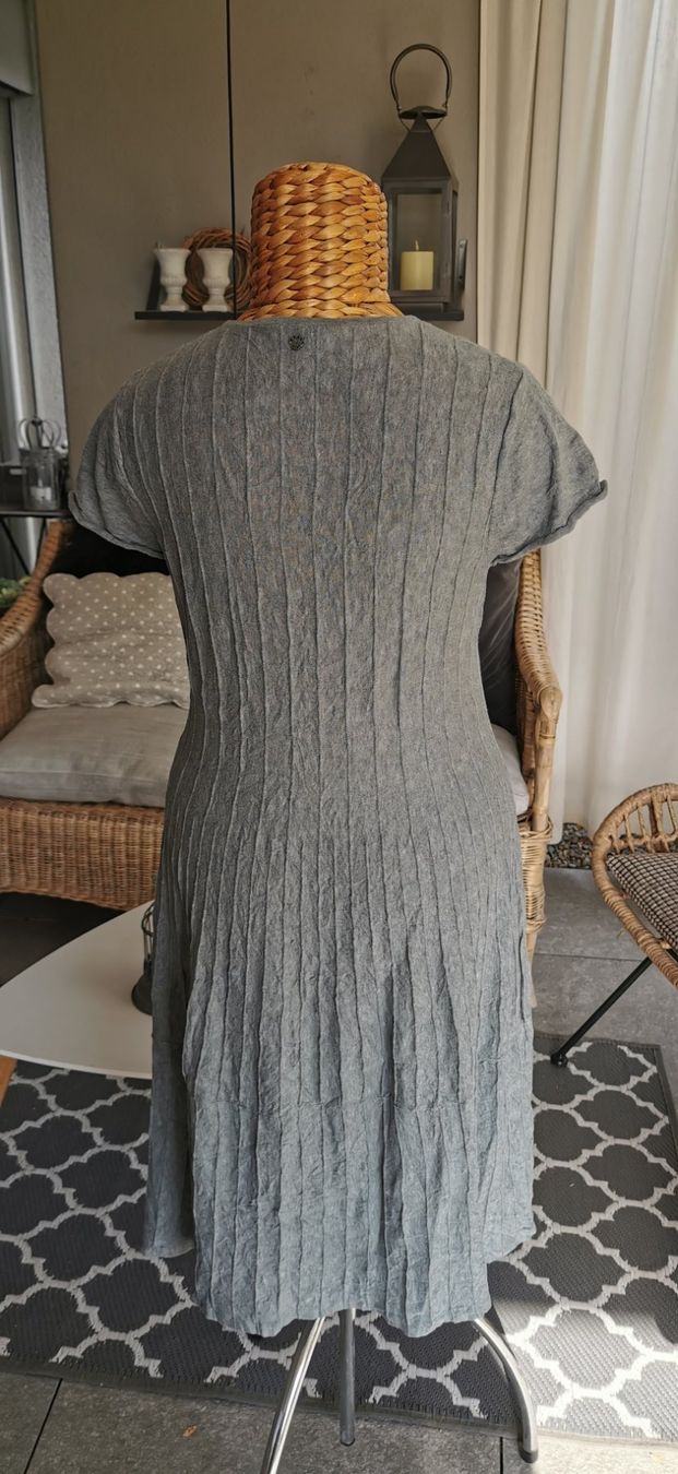 Nile Kleider: NILE Kleid, M – Gebraucht aus Oberdiessbach von Birly 2
