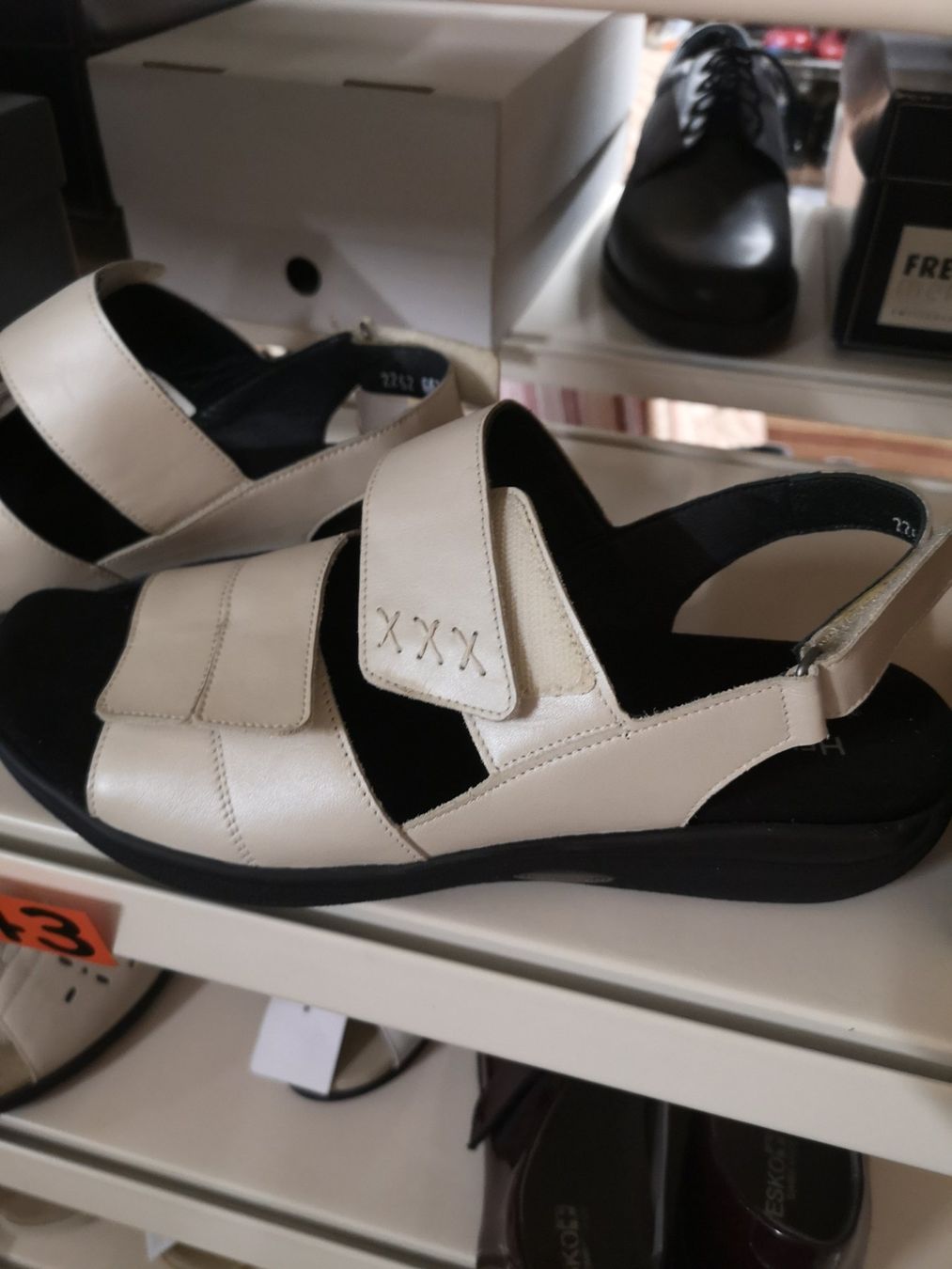 Helvesko Chaussures femmes: Helvesko – Neuf avec emballage d'origine à Möhlin par Highwaytom 1
