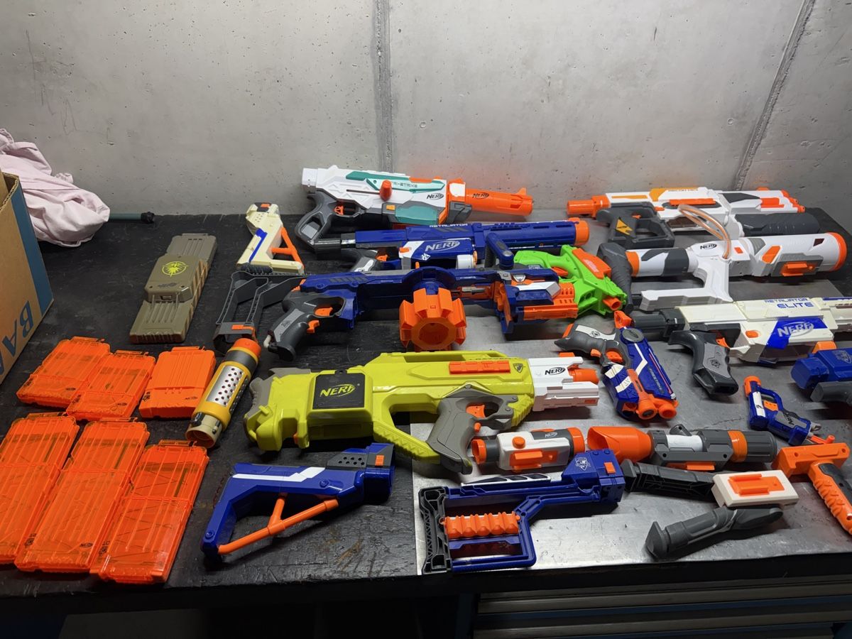 Nerf Jouets: Jouets Nerf – D'occasion à Choex par Adri27000 2