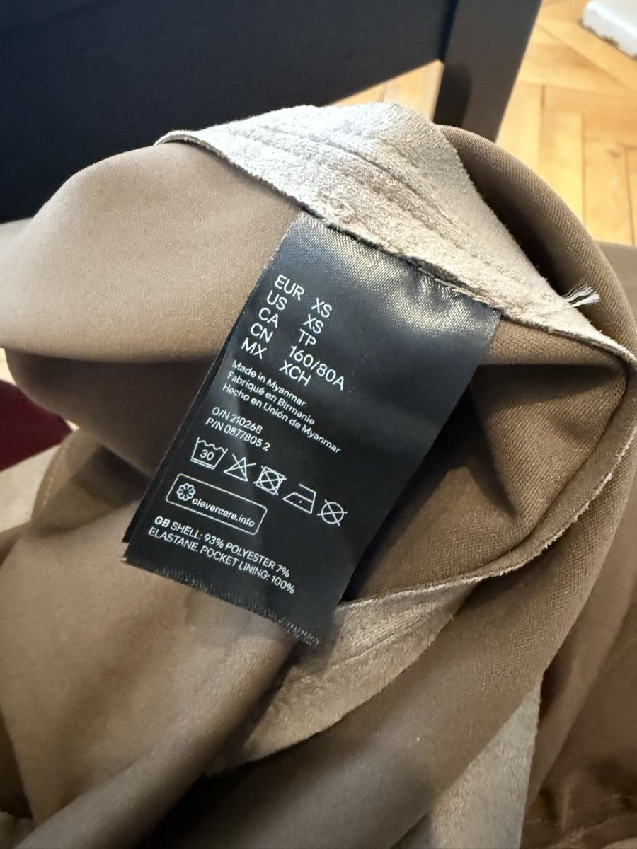H&M Jacken: Veste H&M – Gebraucht aus Le Locle von tchanatakoua 7
