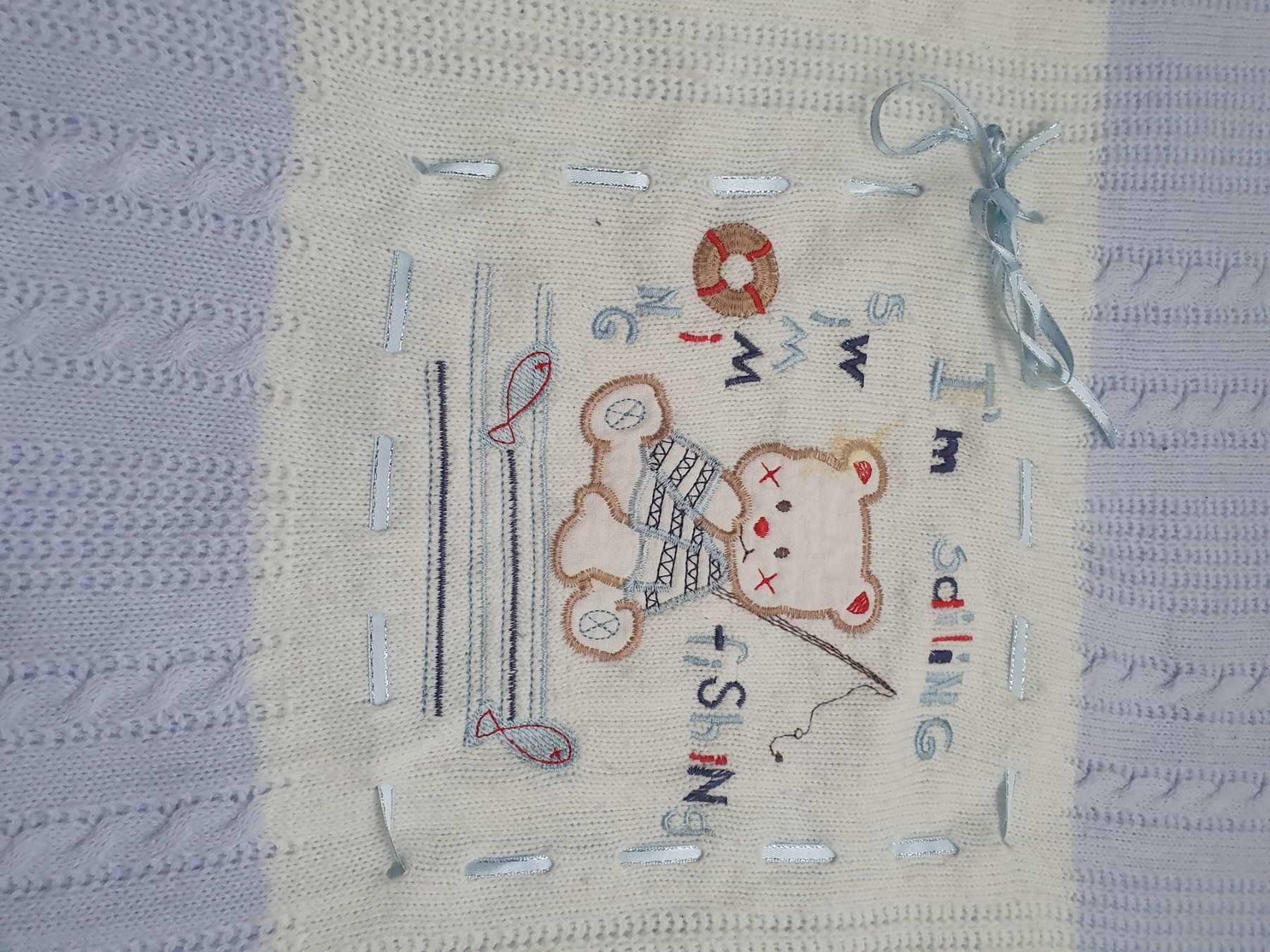Coperte: Couverture bébé , motif ourson pêcheur - douce! – Usato da Prilly venduto da RoDyRe 1