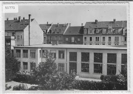 Basel - St. Theresienschulhaus mit Turnhalle