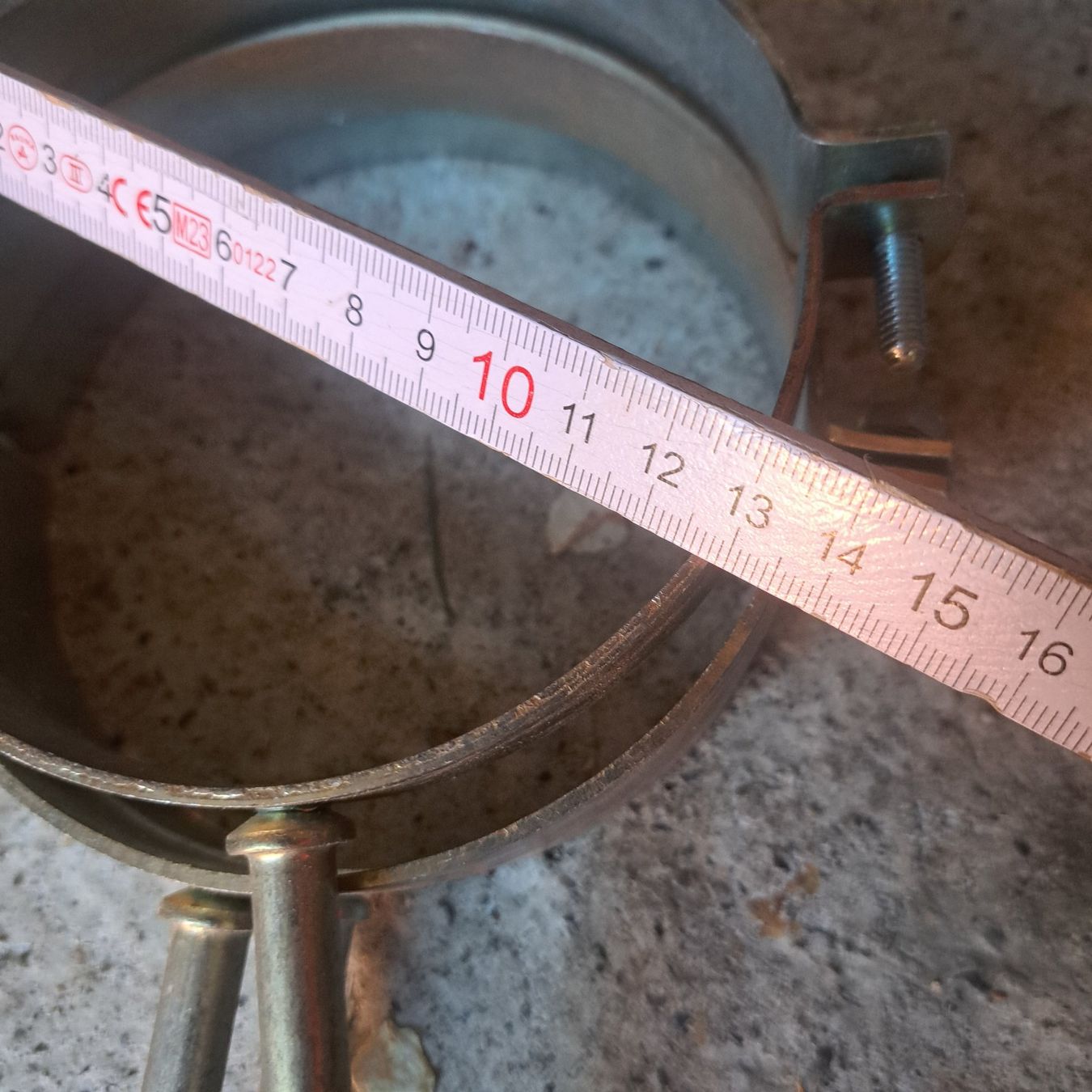 Altri materiali da costruzione: divers rohrschellen kupfer – Usato da Benzenschwil venduto da 007tinu 2