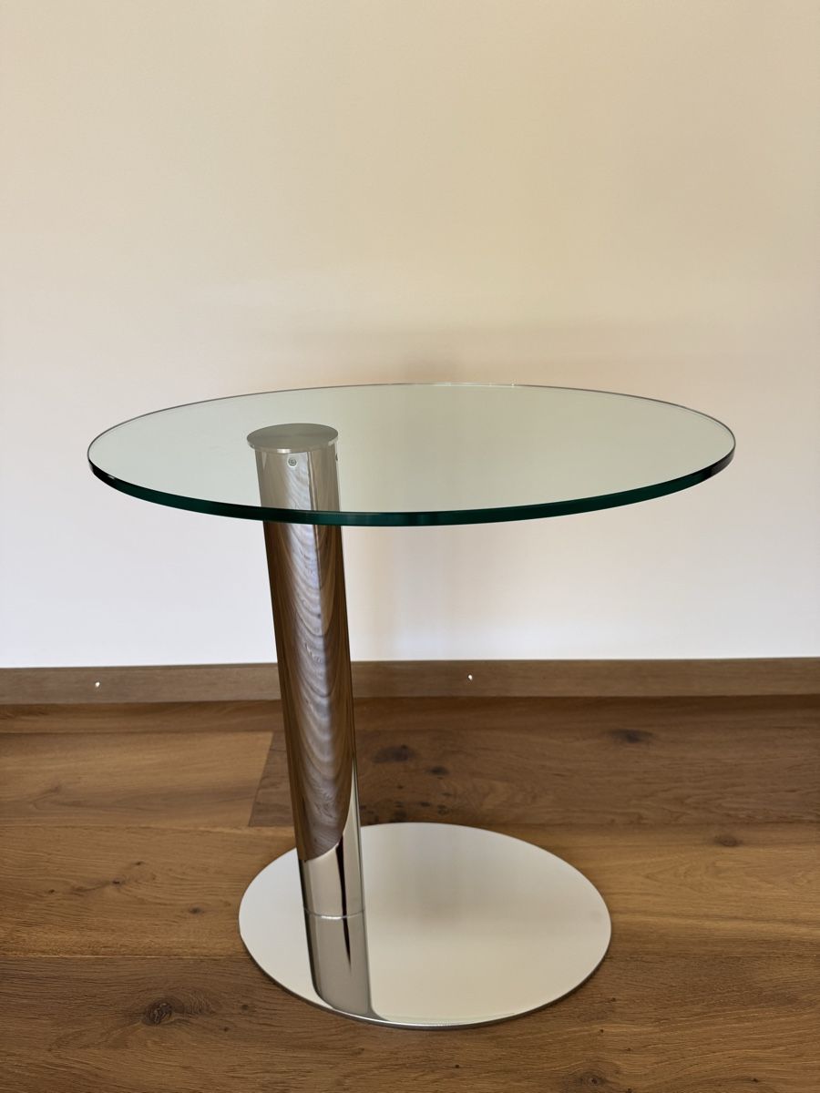 Tavoli: Beistelltisch oval Glasplatte Chromfuss – Usato da Wollerau venduto da Fano1999pre 1