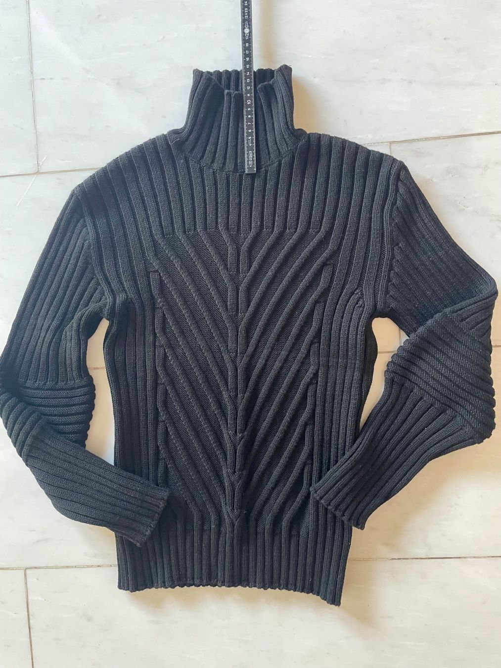 Maglioni & Felpe: Richmond Pullover 100% Wolle Gr 48 schwarz – Usato da Unterengstringen venduto da DeaundHeinz