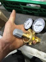 Druckventil Manometer Schweissanlage zu Gasflasche 