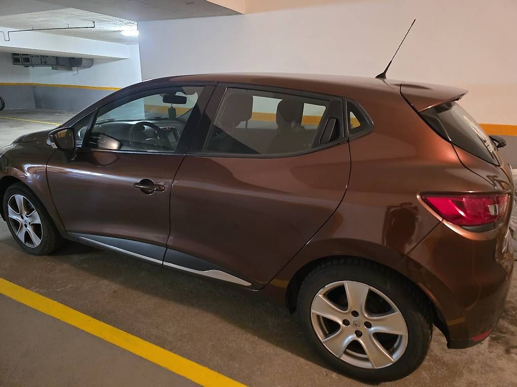 Autos: Renault Clio Swiss Edition  – Gebraucht aus Winterthur von Yamahaxj6