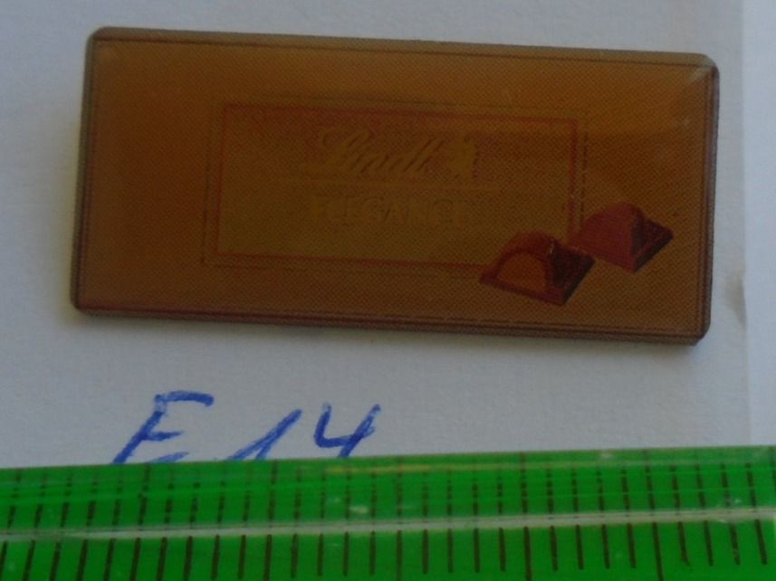 Lindt Placchette & Badge: 1 Lindt Schoggi Pin (E14) – Usato da Winterthur venduto da Beli2000