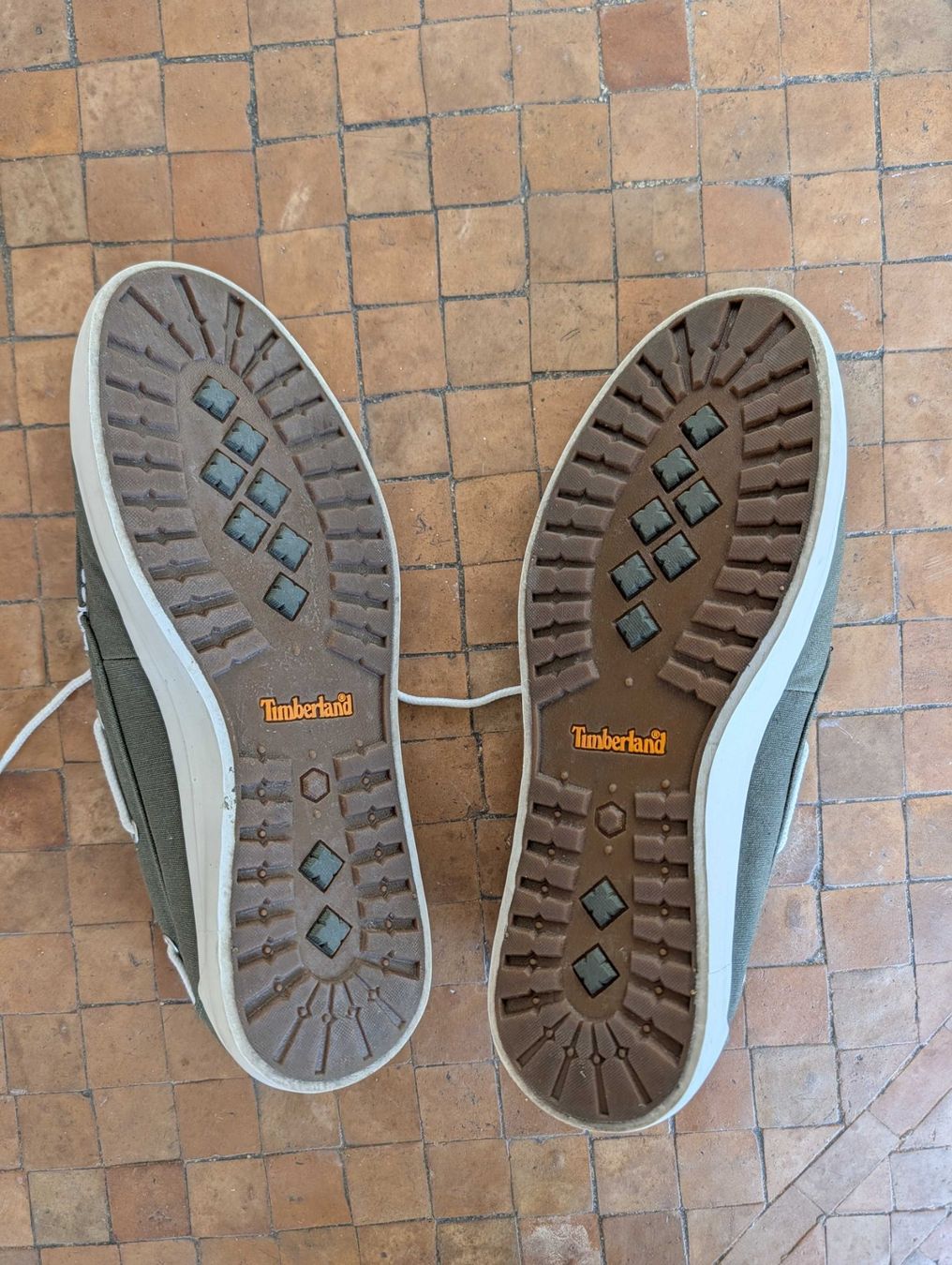 Timberland Herrenschuhe: Chaussures bateau Timberland vert olive – Gebraucht aus Couvet von mal_tk2g 3