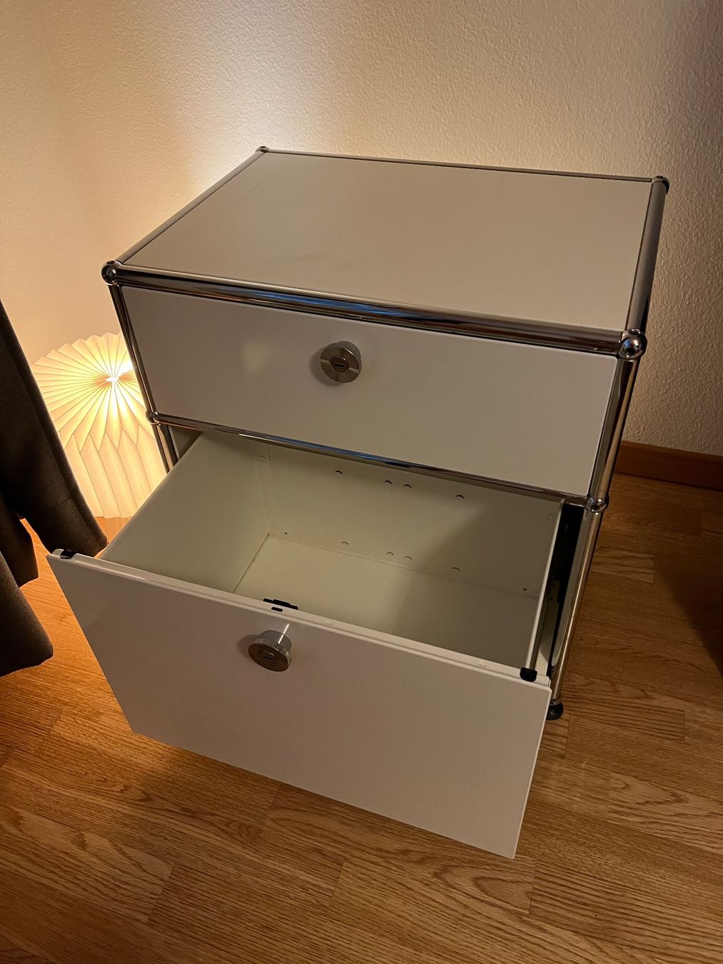 USM Comodini: USM Haller Sideboard mit Schubladen – Usato da Zürich venduto da ElchiDerHirsch 2