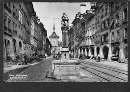 Bern Kramgasse,Simson Brunnen,belebt