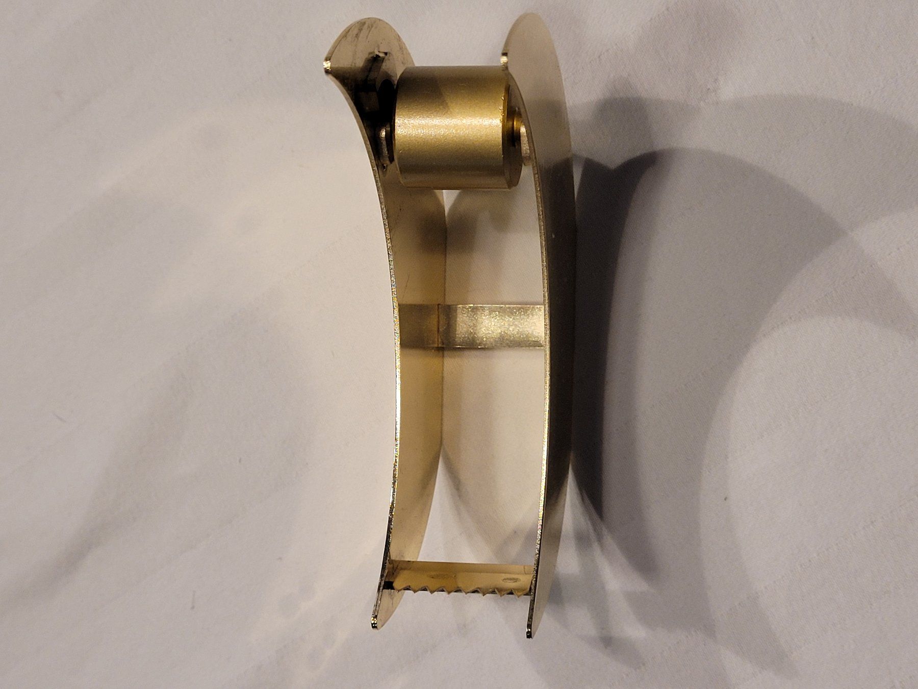 Alle Dekorationen: Klebebandabroller Metall Goldfarben MOND – Gebraucht aus Muttenz von Chipsy2009 2