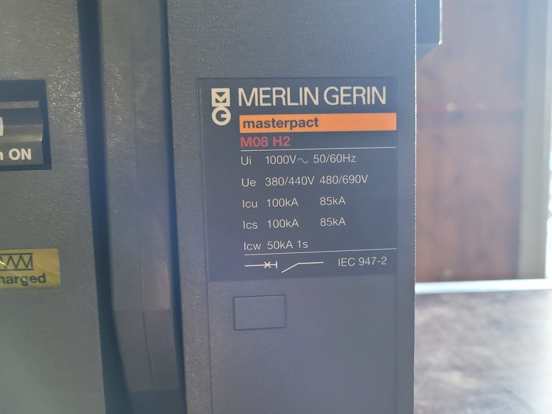 Schneider Interruttori: Merlin Gerin Masterpact Leistungsschalter M08 H2 – Usato da Vitznau venduto da Vitznau84 3