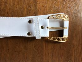 Gurt weisst mit Gold Verschluss | TW 85