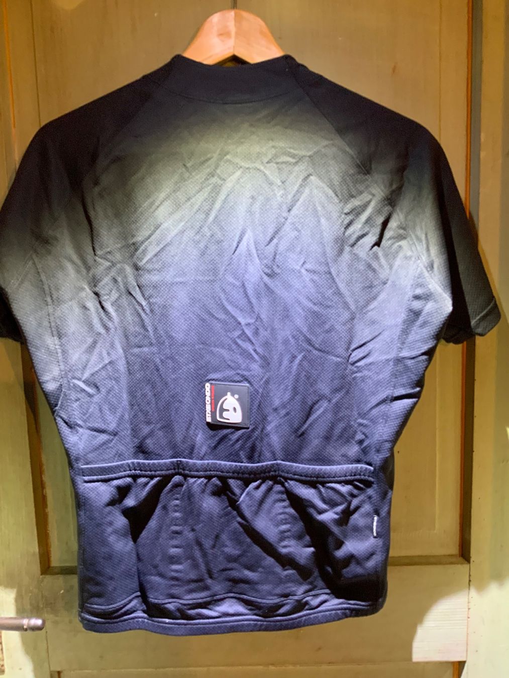Leibchen & Hosen: Radtrikot von EXEONDO – Gebraucht aus Ziefen von Idwo01 1