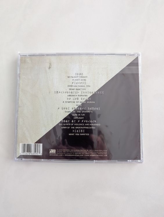 CD: Shinedown - Planet Zero CD - signiert und originalverpackt – Nuovo e nell'imballaggio originale da Wangen b. Olten venduto da JojoBall 1