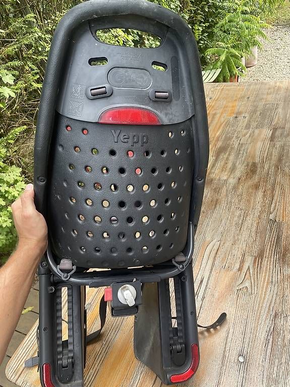 Pezzi di ricambio: Siège vélo pour enfant Thule Yepp Maxi Easyfit – Usato da Genève venduto da epiphanio 1