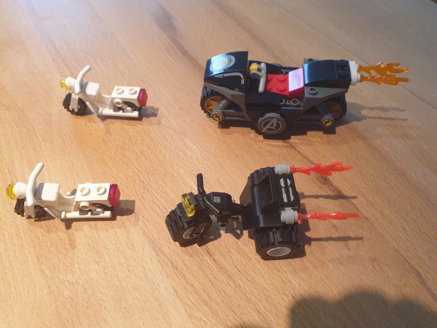 Lego Spielzeuge: Lego 4 verschiedene Motorräder – Gebraucht aus kaiseraugst von Yohe 4