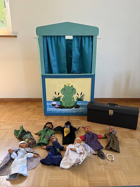 Giocattoli: Puppentheater / Kasperlitheater – Usato da Kloten venduto da lenny33