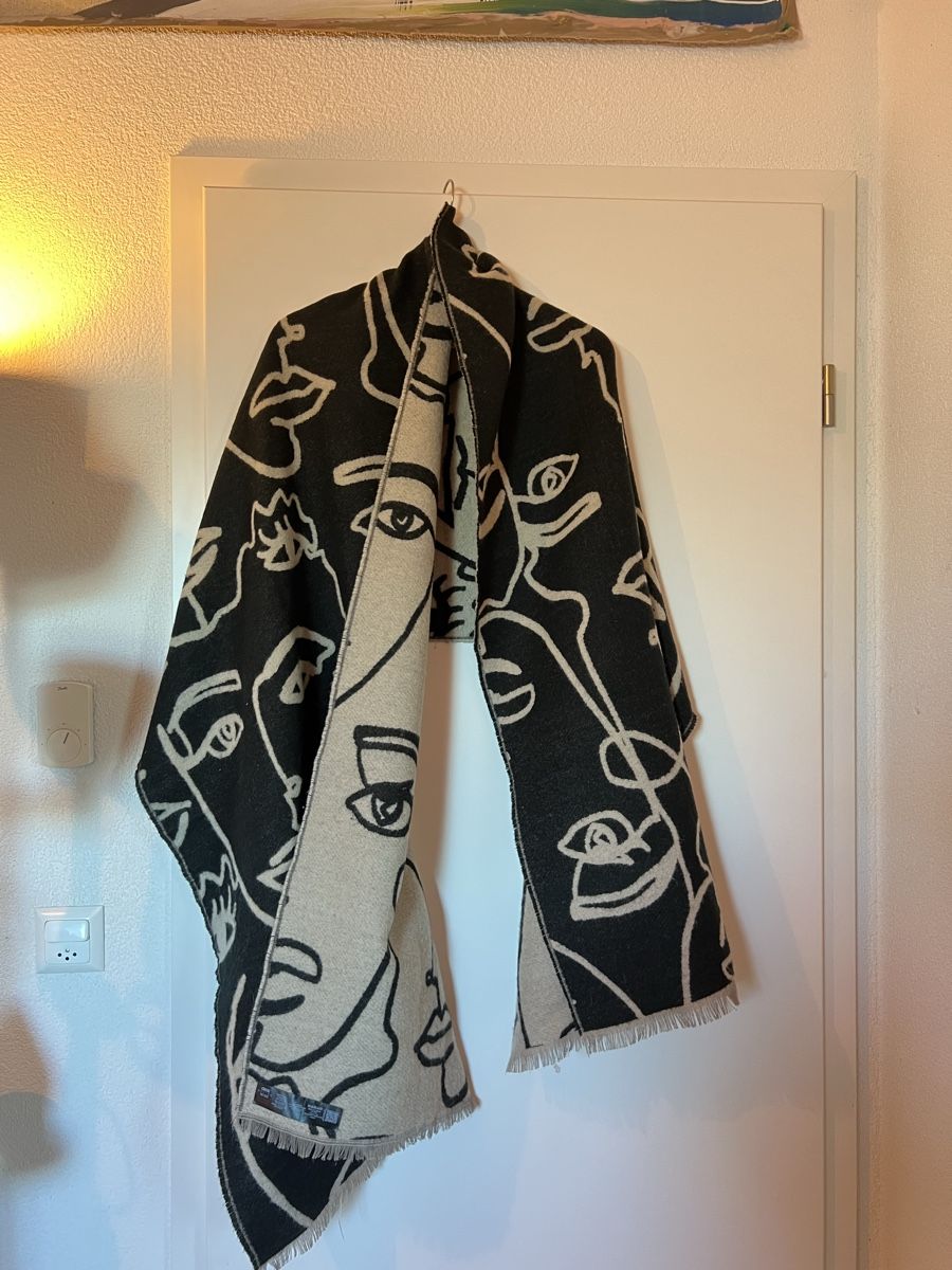 Asos Foulard & Sciarpe: ASOS Scarf – Usato da Ecublens VD venduto da cel_2vx7