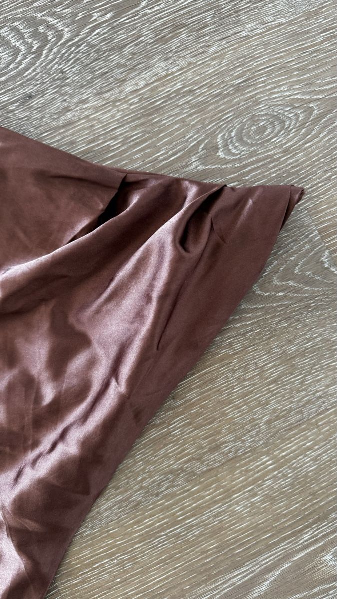 Lots de vêtements: Jupe longue + Body – D'occasion à Corseaux par zetajones01 3