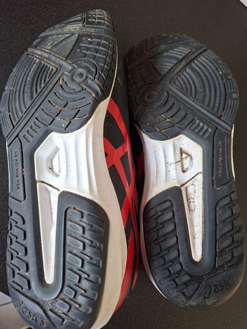 Asics Herrenschuhe: Asics Hallenschuhe Gr. 46 – Gebraucht aus Bäriswil BE von Rezz 4