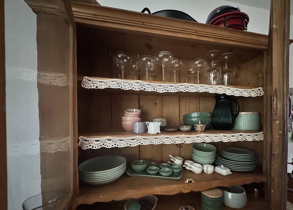 Credenze: Sehr alter hergerichteter Buffet Schrank – Usato da Döttingen venduto da columbus007 2