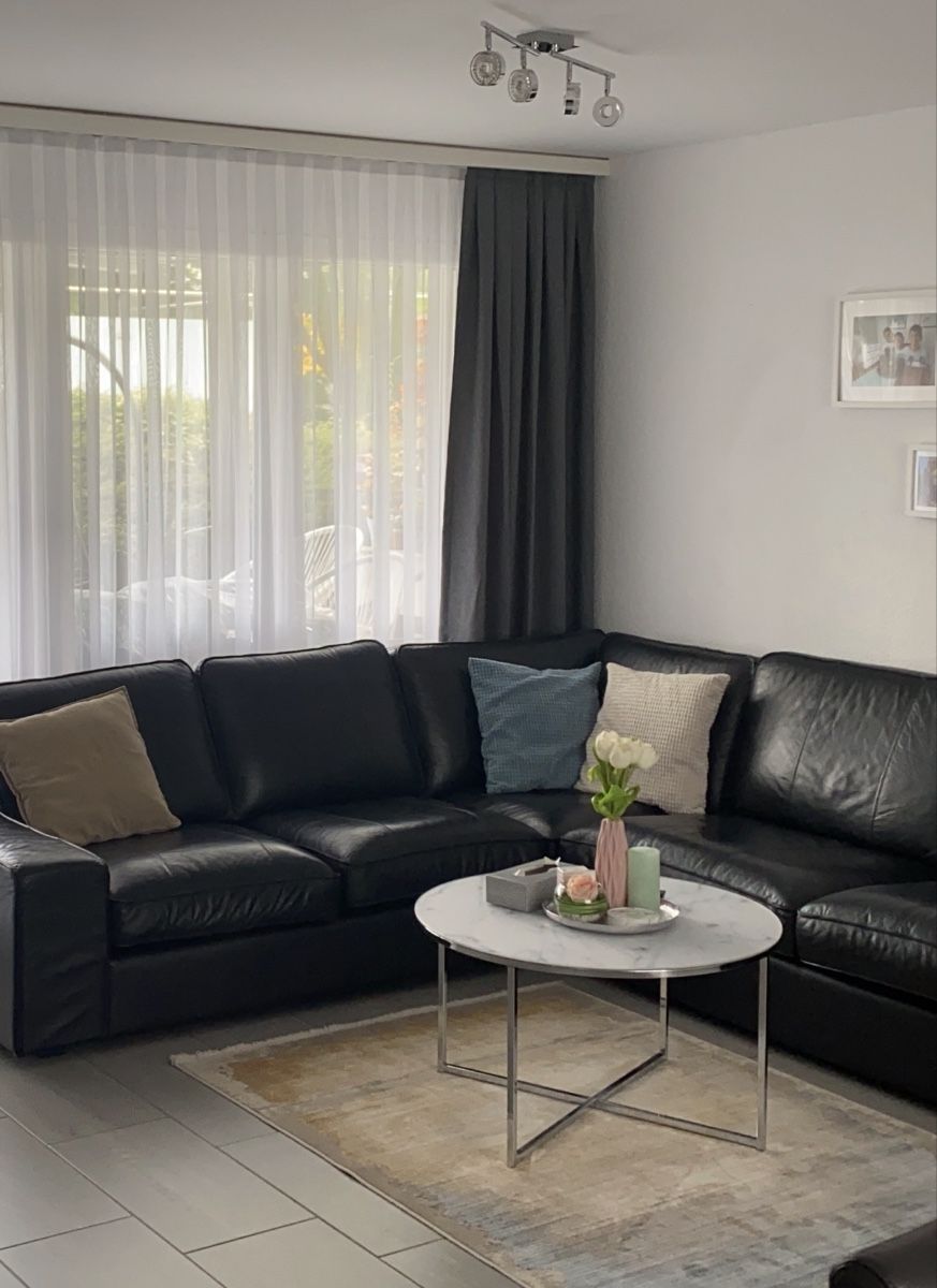 Tavoli: Couchtisch 80x80x45 – Usato da Bülach venduto da levi2010 1