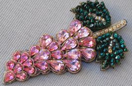 Gucci Kristallbrosche / Broche en cristal