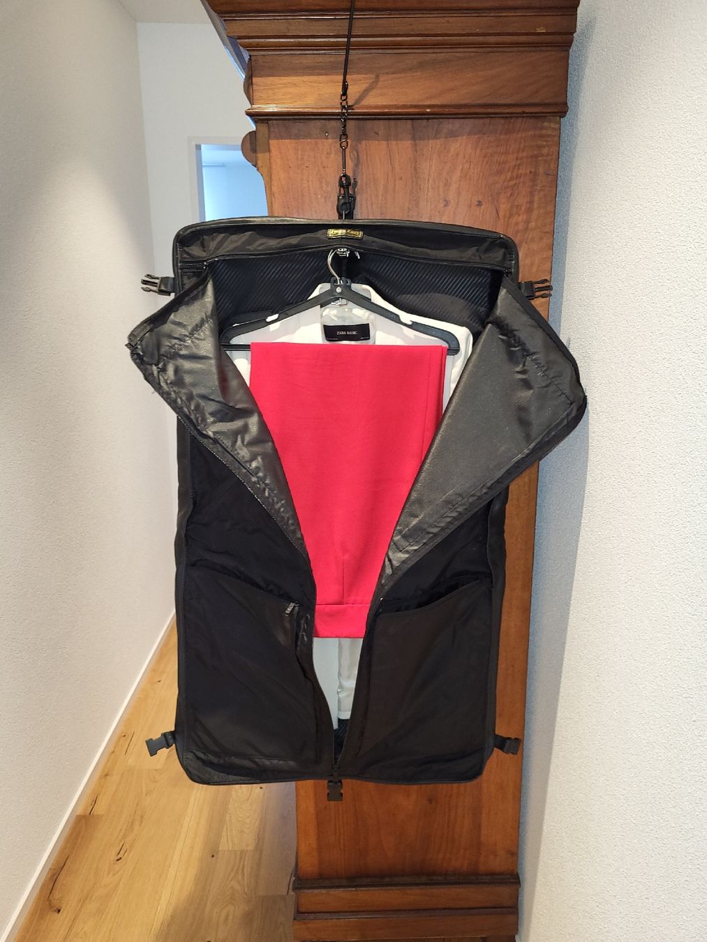 Reisekoffer: Kleidersack, Reisetasche, Echtleder – Gebraucht aus Rietheim von Maronli 2