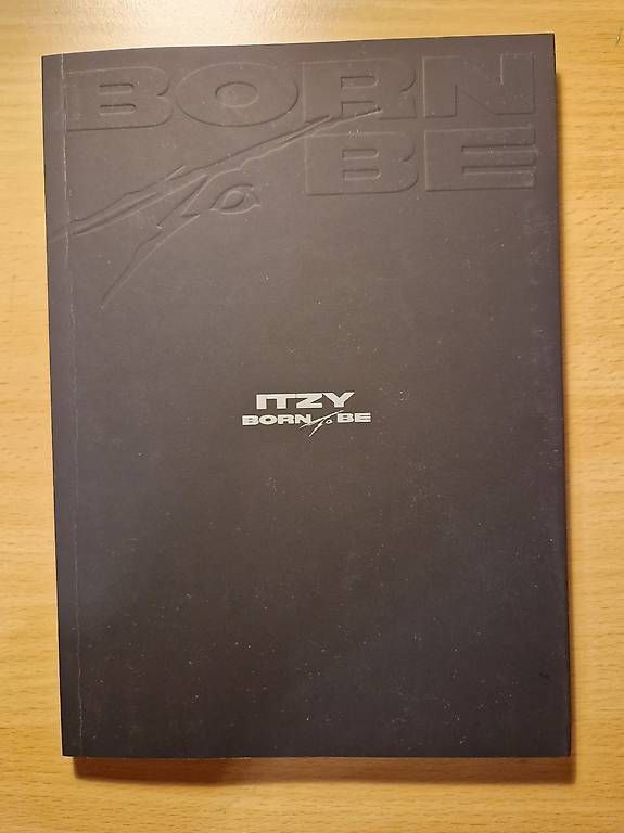 CD: Itzy Born to Be Album – Usato da Erlinsbach venduto da car_tz9m