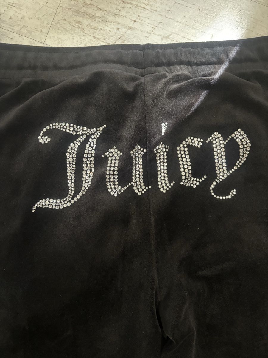 Juicy Couture Tute: Tuta Juicy nera – Usato da Gandria venduto da noe_rpl5 2
